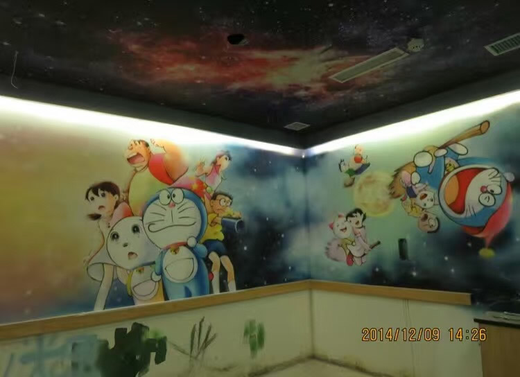 叮当猫主题彩绘